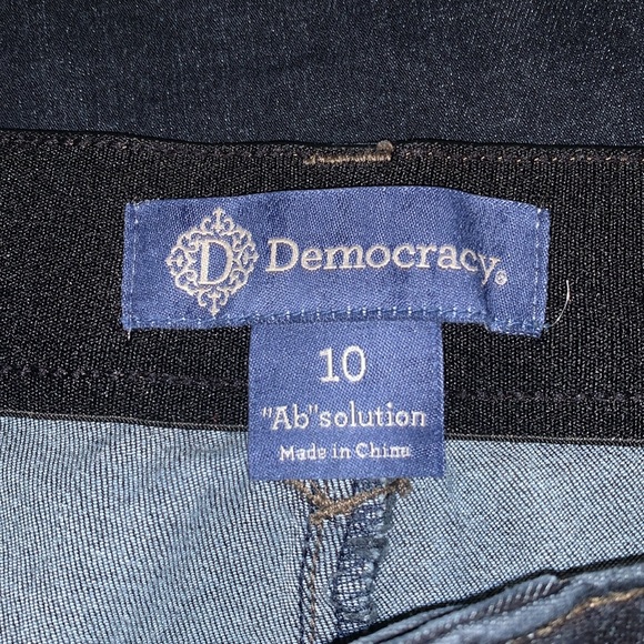 Democracy Jeans - Picture 3 of 7